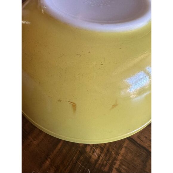 Pyrex #440 primary yellow mixing bowl retro lemon slice vintage 50’s - Picture 5 of 7